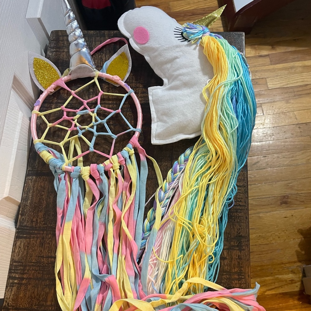 Girls Unicorn room accessories